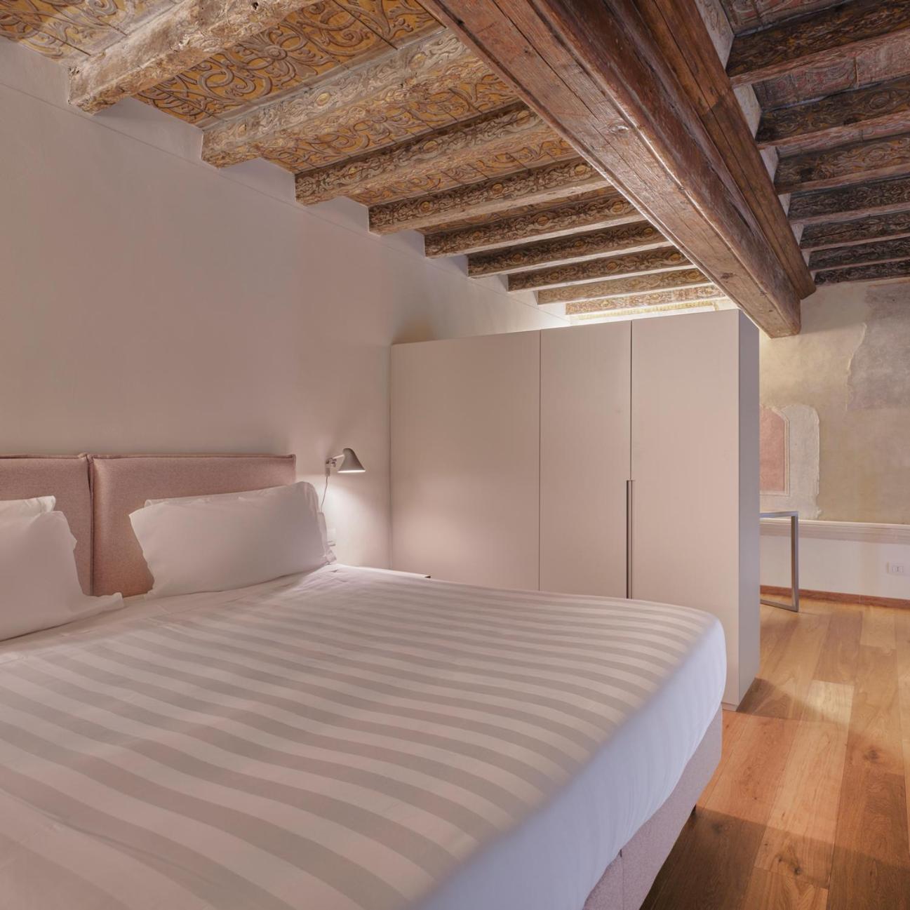 Palazzo Del Carretto-Art Apartments And Guesthouse Turin Room photo