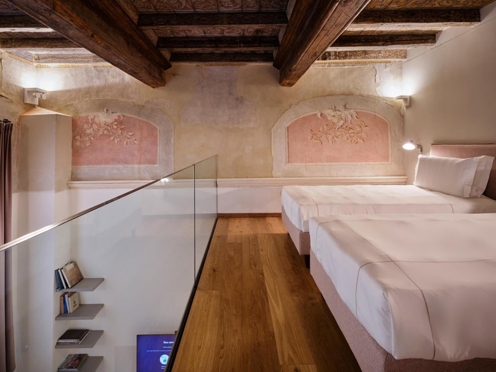 Palazzo Del Carretto-Art Apartments And Guesthouse Turin Exterior photo